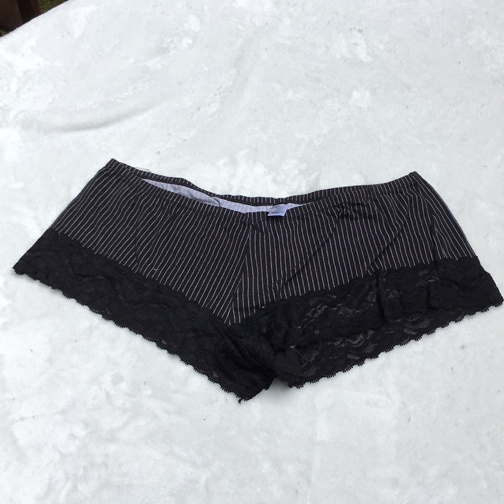 Joe Boxer boy shorts XL